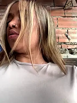 AriVelvet online show from January 14, 8:03 pm