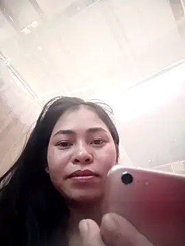 Snapshot of Bamboo-niee123 chatting on October 28, 5:35 am Bamboo-niee123 online show from October 28, 5:35 am