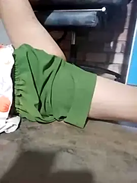 -Hazel-123 online show from November 4, 12:21 pm