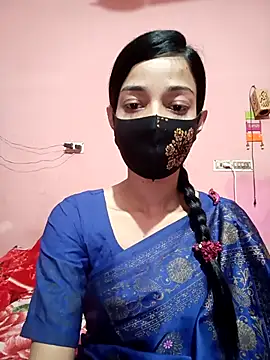 Green LaDY66 online show from April 7, 8:05 am