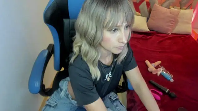 Julietta01 online show from November 23, 3:53 am