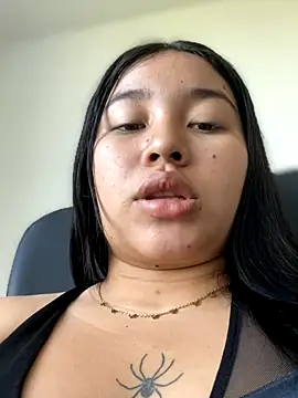 Vickybon online show from December 22, 1:36 pm