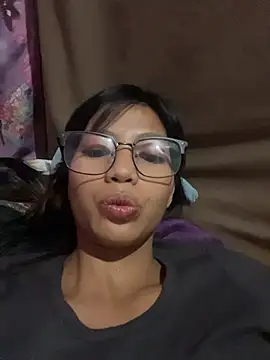 hottiebabe23 online show from November 11, 5:03 am