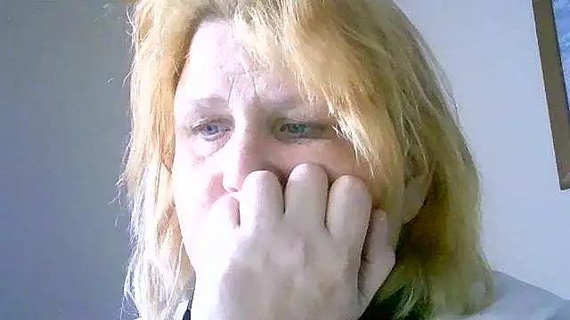 Sylviastar46 online show from November 17, 9:32 am