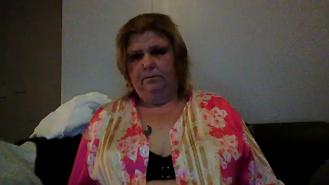 Sylviastar46 online show from February 24, 9:35 pm