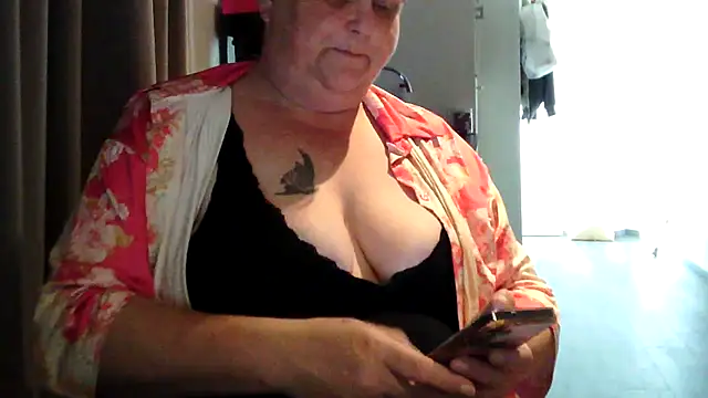 Sylviastar46 online show from June 4, 4:11 pm