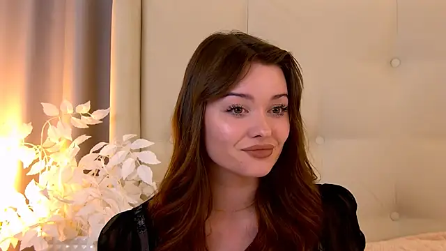 VickiBanx online show from October 30, 7:22 am