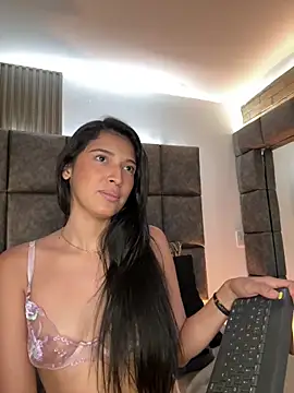 BrigitteVons online show from April 4, 4:33 am