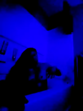 MZThang2Kute online show from November 1, 5:44 am