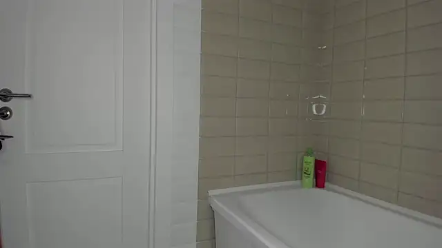 Elle Milfa online show from March 12, 8:22 pm