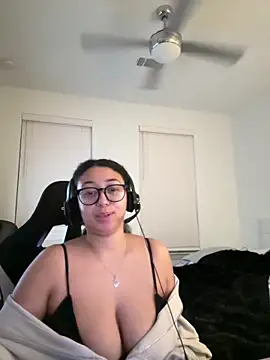 minha baby online show from March 22, 8:20 am