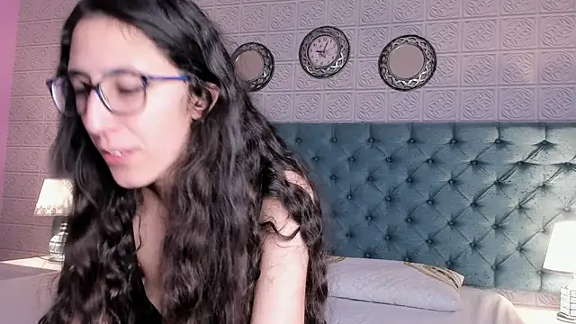 GirafMusic online show from December 4, 1:35 pm