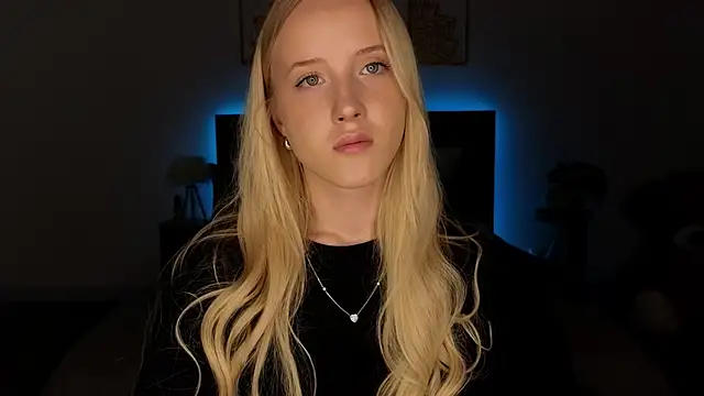 adele armass online show from April 5, 9:14 pm