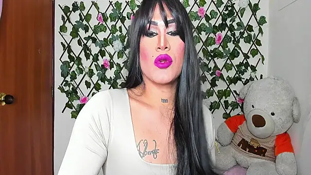 melani ferraraa  online show from November 6, 3:23 am