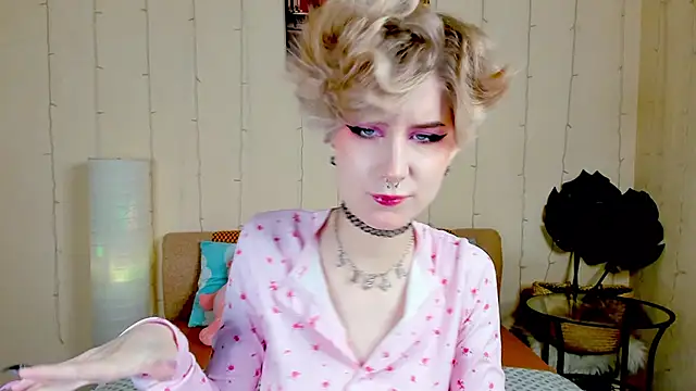 Angel Julles online show from November 1, 1:10 am