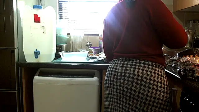 NewBeginnings8 online show from March 9, 6:49 am