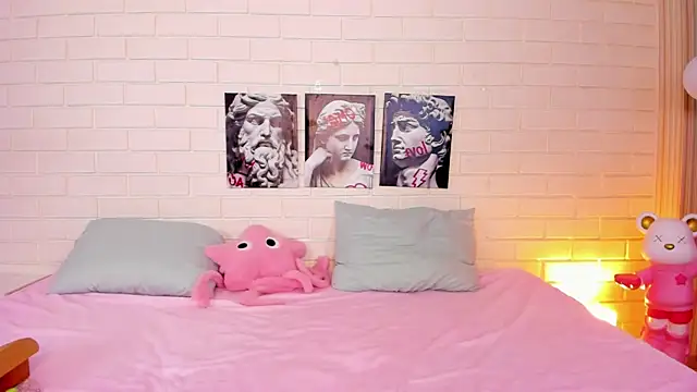 Tinky kinky online show from December 4, 4:26 am