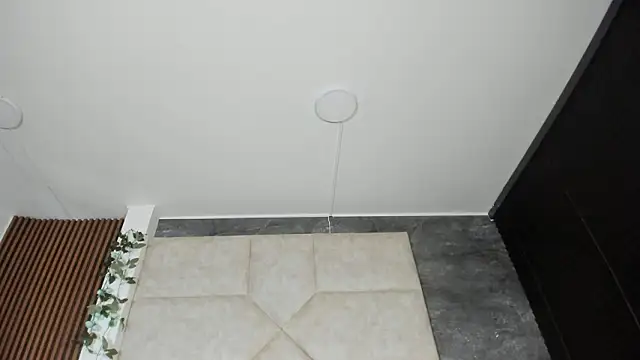 Liia Leens online show from February 12, 4:58 am