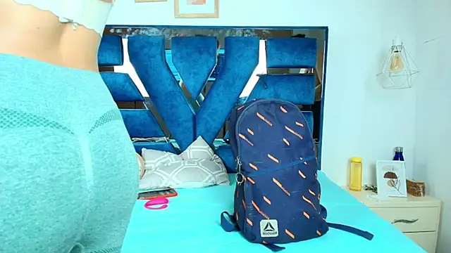 Zoe And Dylan  online show from December 17, 1:37 pm