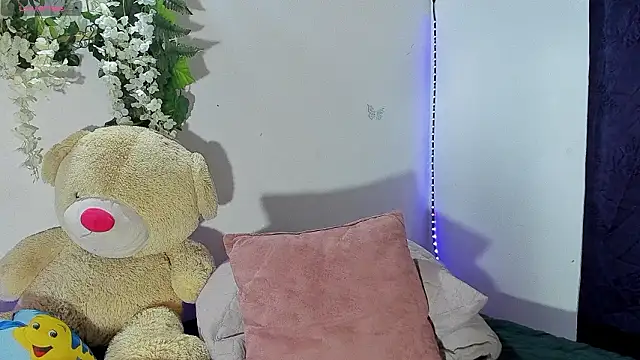 kadira6  online show from February 6, 12:19 pm