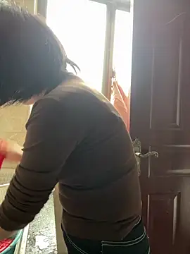 daaqnn online show from November 9, 1:56 am