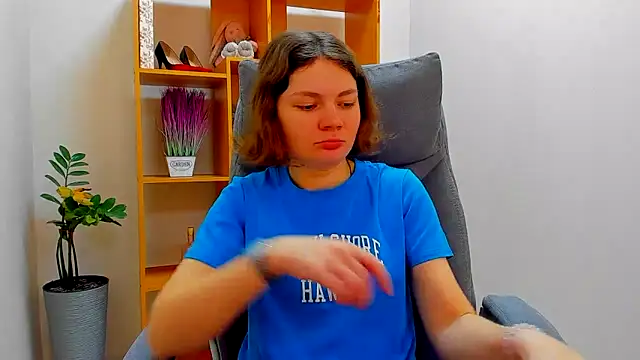 Stella-Maers online show from April 10, 7:25 am