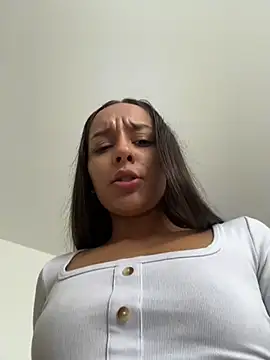 Brunettecollins05 online show from December 20, 7:51 pm