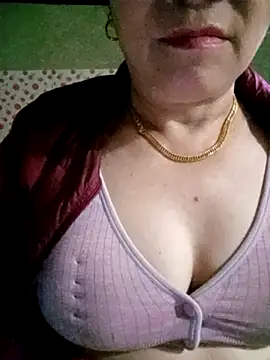 small-house123 online show from February 13, 2:19 pm