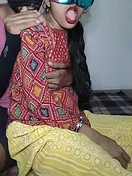 baby Cpl21 online show from April 13, 6:20 pm