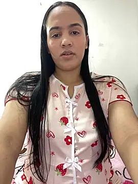 Ivy 08 online show from July 15, 10:03 pm