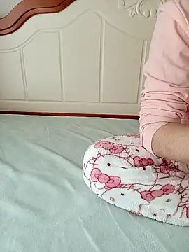 VVCC852 online show from November 19, 7:19 am