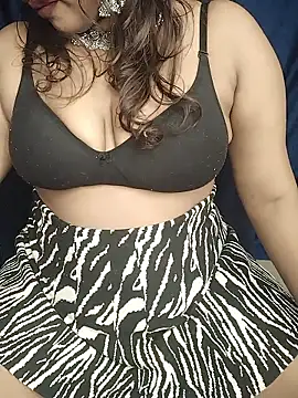 SEXYY NAUTY BUlbull online show from January 8, 5:50 pm