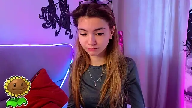 MargieDavidson online show from February 24, 8:46 am