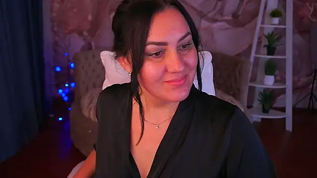 VelvetLuck online show from November 17, 5:02 pm