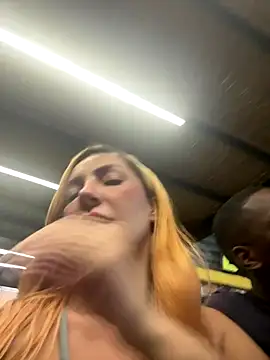 melisboa online show from December 23, 2:04 am