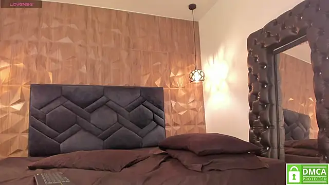 Kiara velvet   online show from November 19, 4:23 am