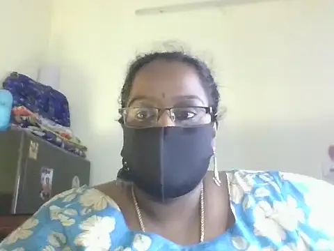 hootypriya online show from July 20, 11:45 am