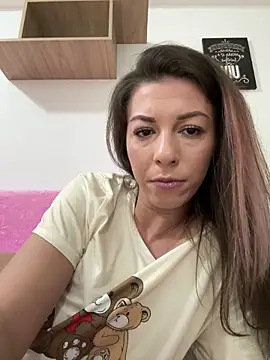 EdaQueen online show from April 3, 7:23 pm