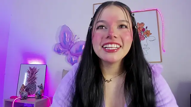 violettabond online show from December 4, 2:08 pm