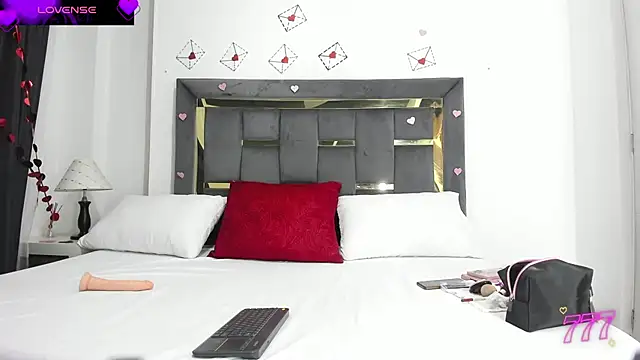 CatleyaSmith online show from February 23, 12:26 pm