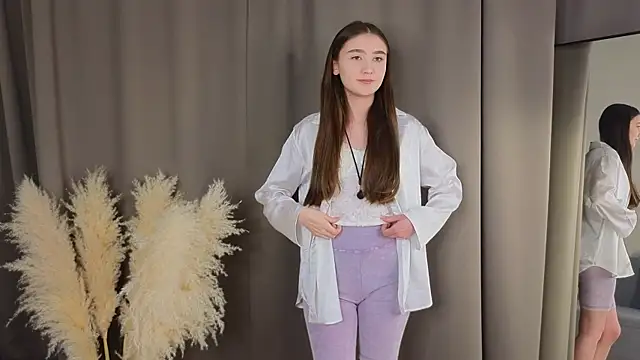 AriannaSemke online show from November 13, 1:26 am