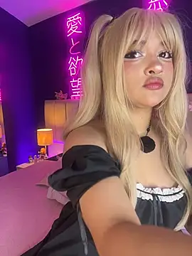  sarahRose online show from April 5, 4:33 am