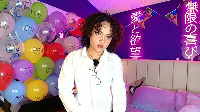  sarahRose online show from March 6, 5:02 am