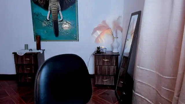 alisaa jhons1 online show from April 14, 1:27 am