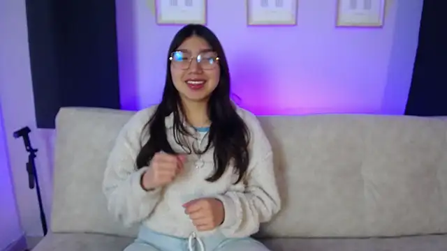 Mia Blair  online show from November 7, 6:41 am