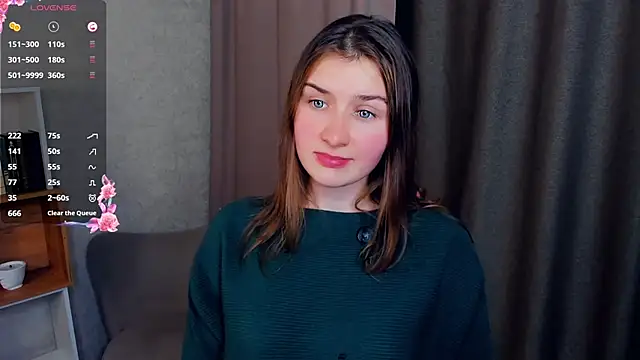 JosieNadile online show from November 6, 2:23 pm