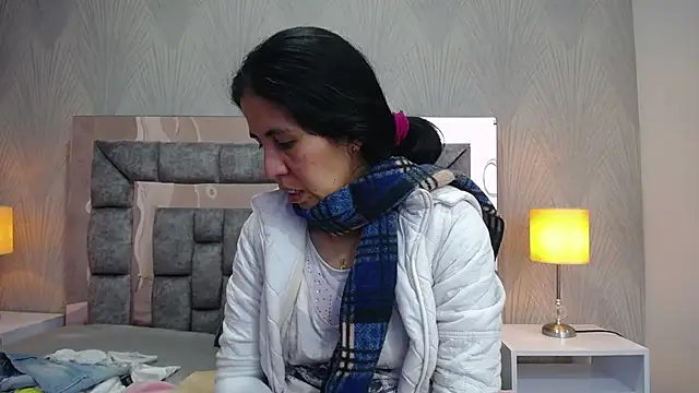 GiselaZivic online show from July 13, 3:35 pm