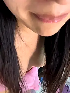 A-886886 online show from November 11, 12:02 pm