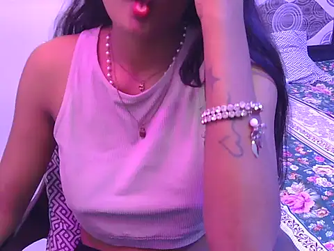 hot-nisha online show from November 29, 6:50 am