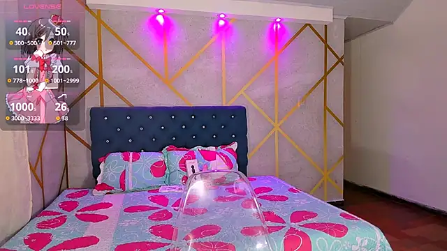  vaiolet owo online show from December 1, 6:17 am